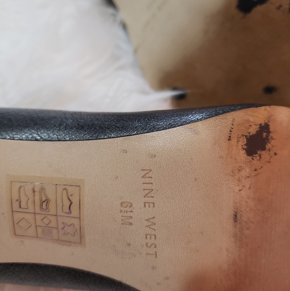 Heels - Picture 3 of 6